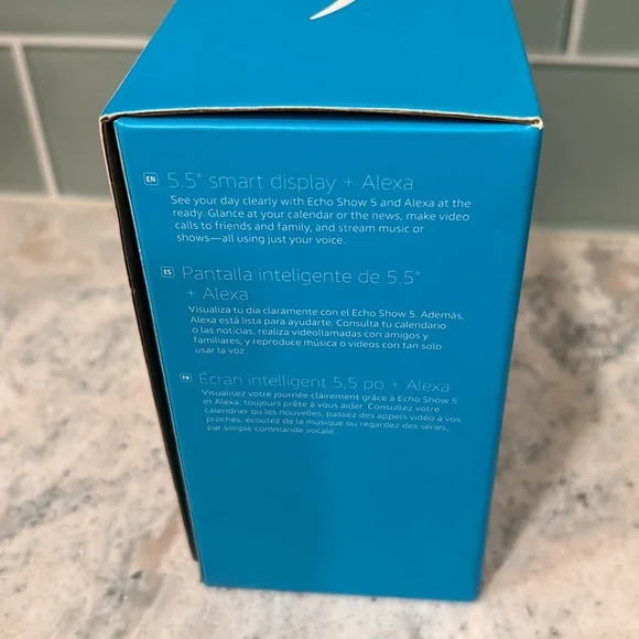 Echo Show 5 New in Box - Picture 4 of 4